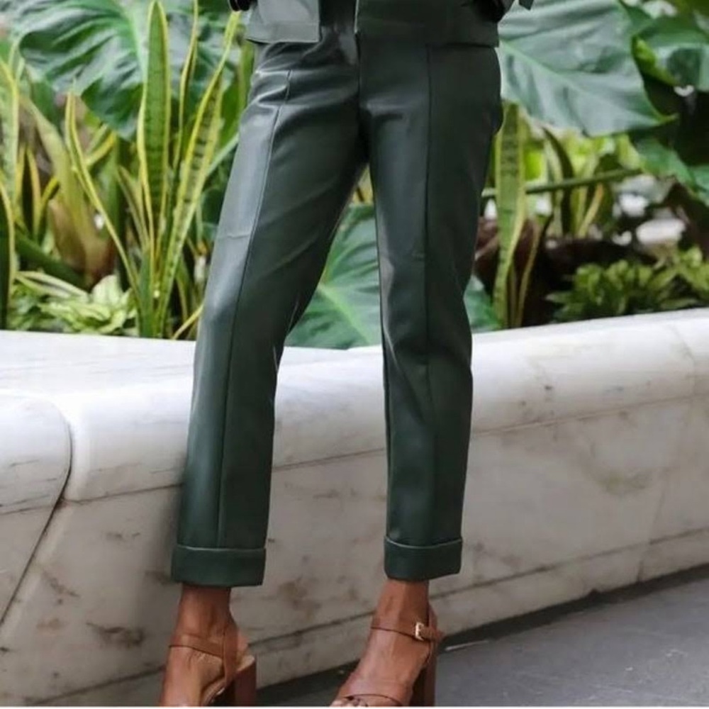 Ann Taylor Green faux leather trouser size 2 petite